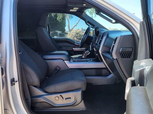 Used 2019 Ford F150 XLT w/ Equipment Group 302A Luxury AWD/4WD image 18