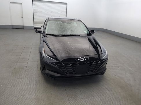 Used 2022 Hyundai Elantra Limited w/ Cargo Package FWD image 14