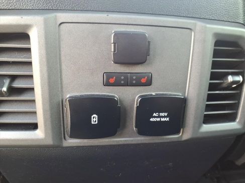 Used 2018 Ford F150 Raptor w/ Equipment Group 802A Luxury image 11