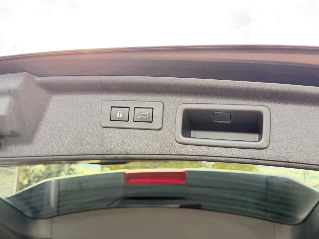 Used 2019 Subaru Forester Premium AWD/4WD image 36