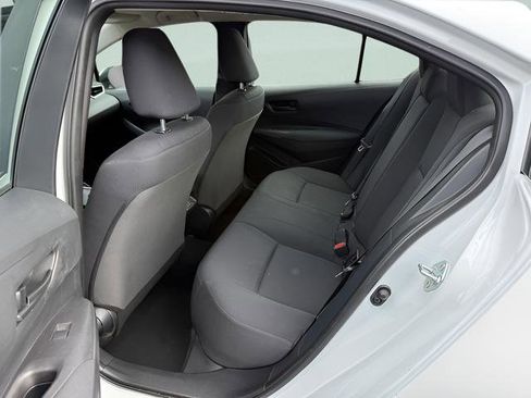 Used 2024 Toyota Corolla LE FWD image 5