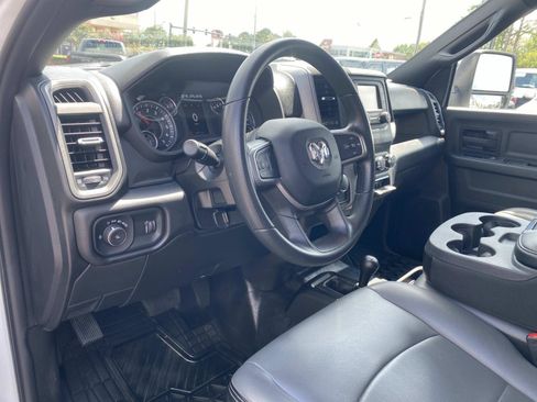 Used 2024 RAM 2500 Tradesman AWD/4WD image 25