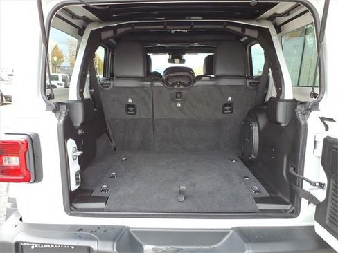 New 2025 Jeep Wrangler Unlimited Rubicon 392 image 24