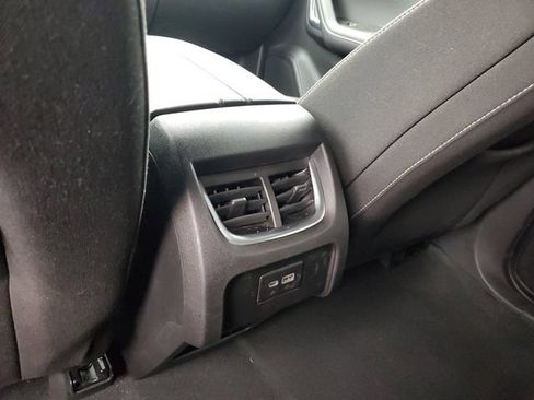 Used 2025 Chevrolet Blazer LT FWD image 10
