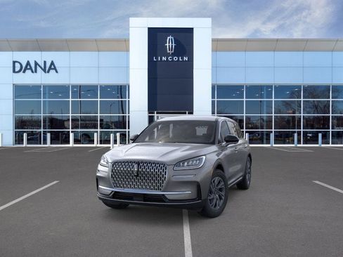 New 2025 Lincoln Corsair AWD w/ Equipment Group 101A image 2