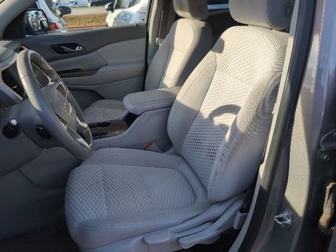 Used 2019 GMC Acadia SLE image 9