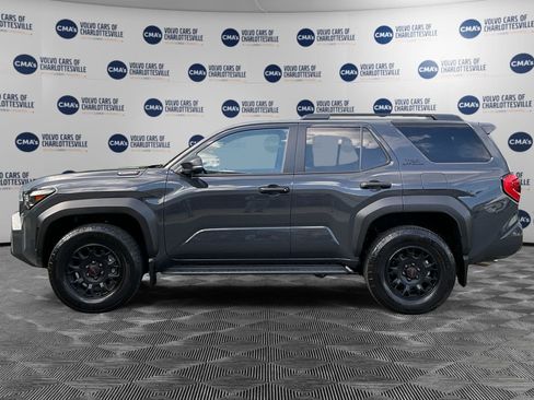Used 2025 Toyota 4Runner TRD Off-Road Premium w/ Tow Technology Package AWD/4WD image 2