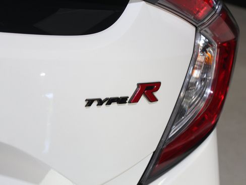 Used 2020 Honda Civic Type R image 18