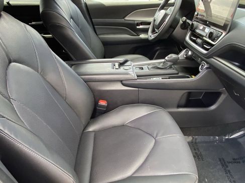 Certified 2026 Toyota Grand Highlander AWD Hybrid image 16