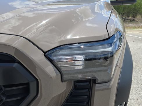New 2026 Toyota Tacoma TRD Off-Road AWD/4WD image 26