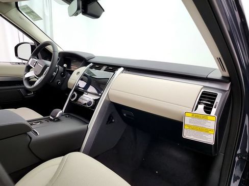New 2026 Land Rover Discovery Dynamic SE AWD/4WD image 13