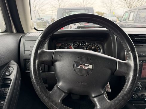Used 2008 HUMMER H3 Luxury image 12