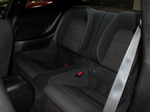 Used 2016 Ford Mustang Coupe RWD image 10