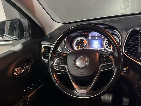 Used 2020 Jeep Cherokee Limited AWD/4WD image 27