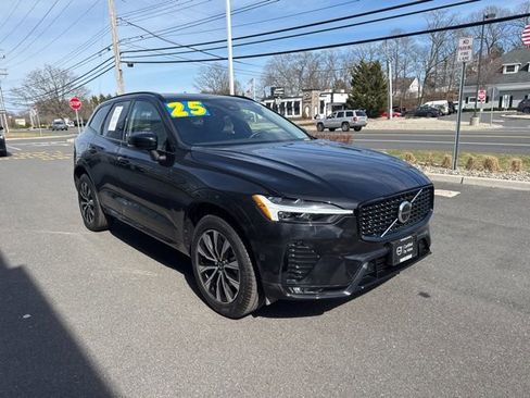 Certified 2025 Volvo XC60 B5 Plus image 6