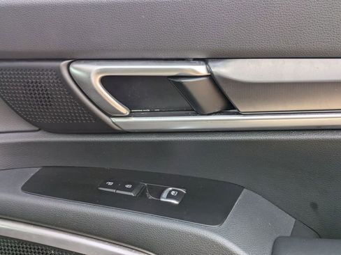 Used 2025 Kia Telluride S FWD image 34