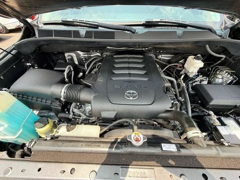 Used 2019 Toyota Tundra SR5 AWD/4WD image 46