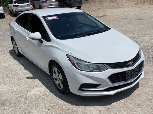 Used 2017 Chevrolet Cruze LS w/ LS Fleet Convenience Package FWD image 3