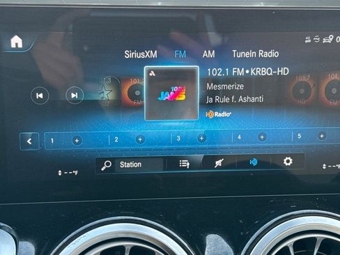 Certified 2023 Mercedes-Benz GLB 250 4MATIC image 23