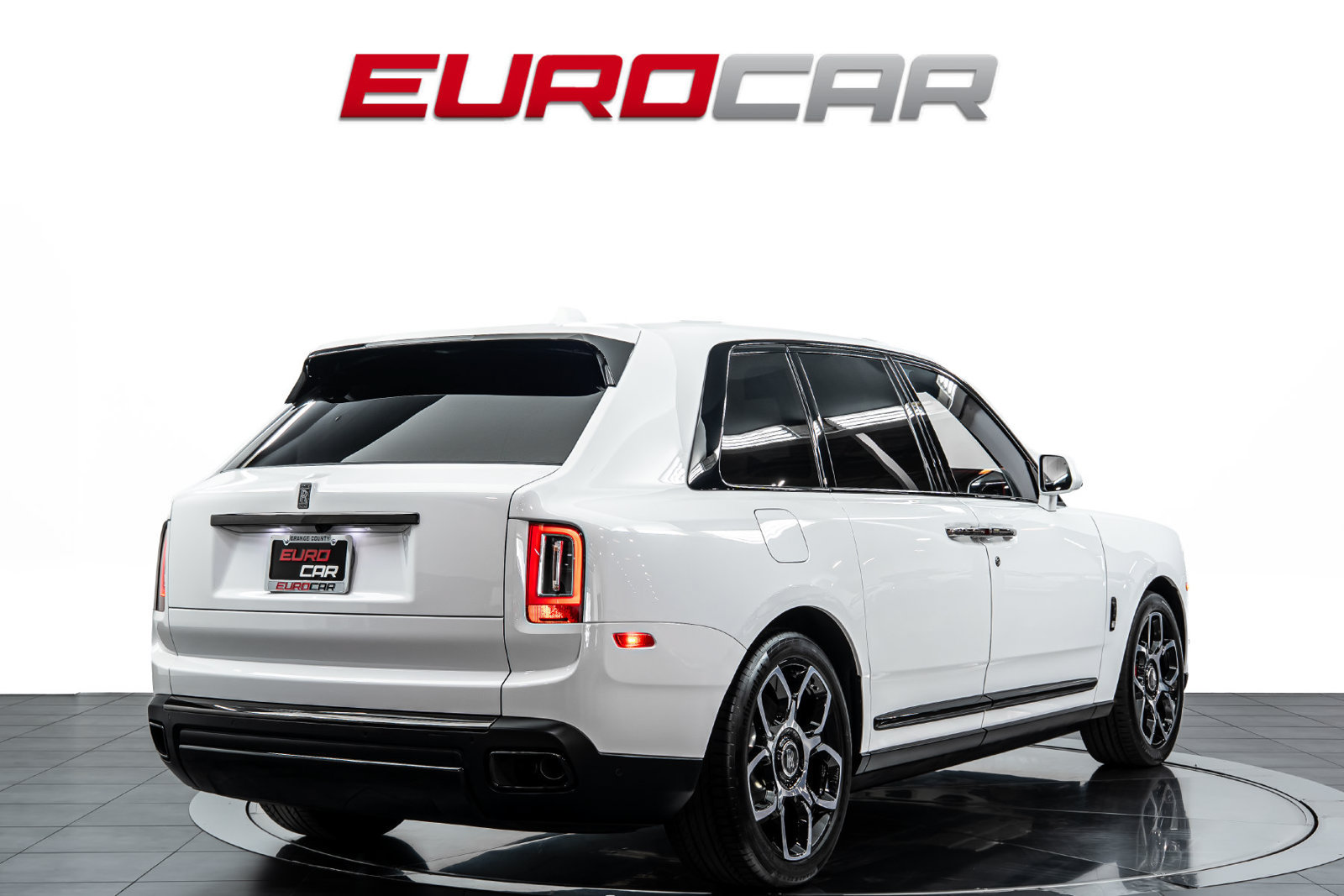 Used 2022 Rolls-Royce Cullinan Black Badge w/ Dark Exterior Package AWD/4WD image 6