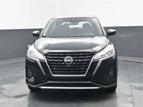 Used 2024 Nissan Kicks S image 18