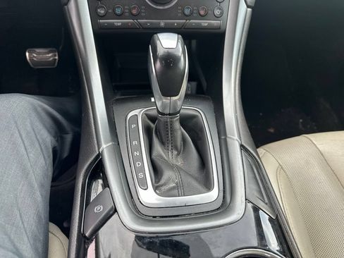 Used 2016 Ford Fusion Titanium FWD image 22