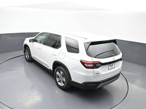 Used 2023 Honda Pilot EX-L image 42