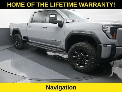 Used 2024 GMC Sierra 2500 AT4 w/ Technology Package AWD/4WD image 8