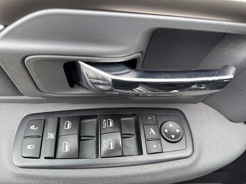 Used 2017 RAM 1500 Big Horn image 16