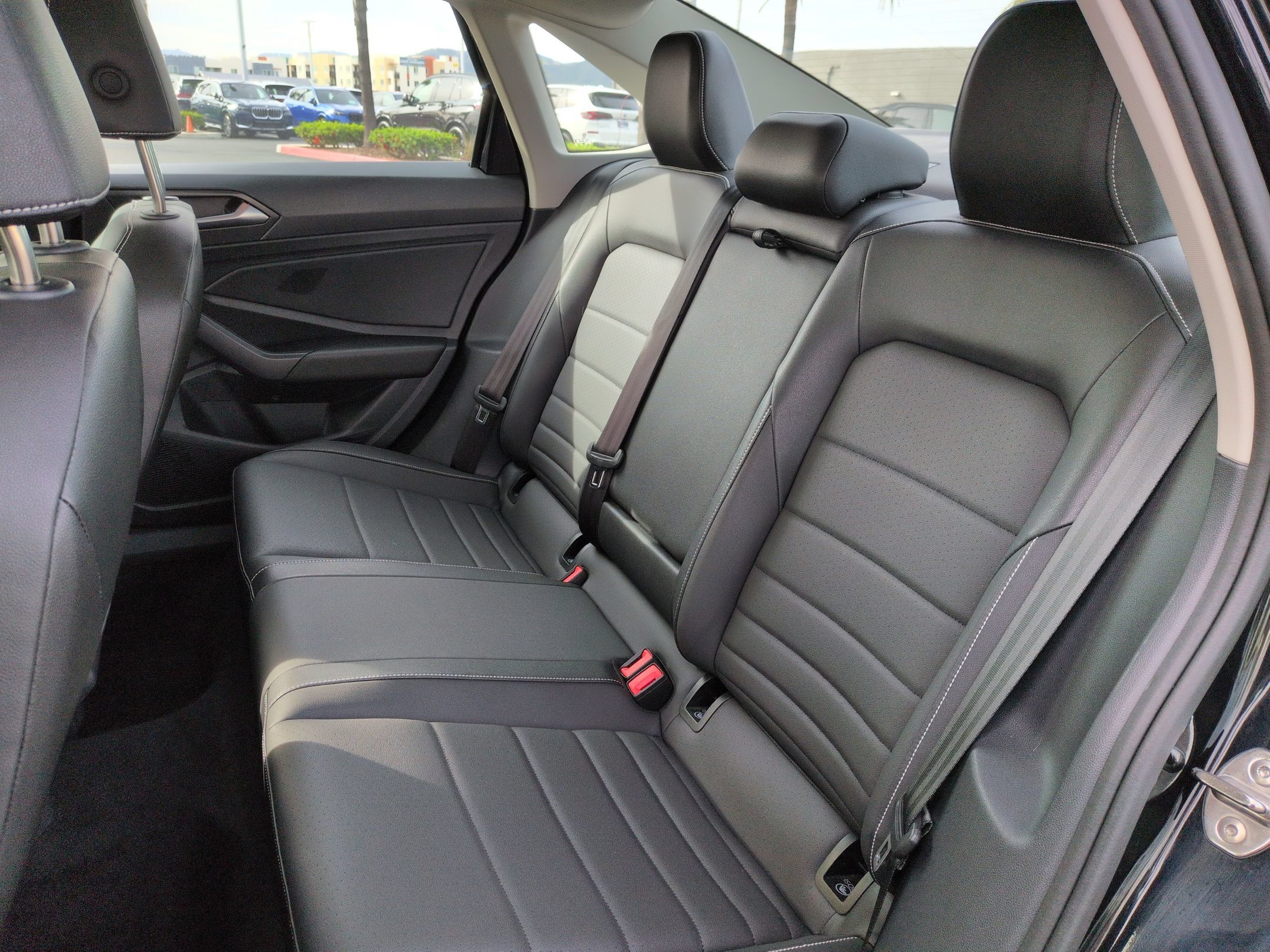 Used 2024 Volkswagen Jetta SE FWD image 29