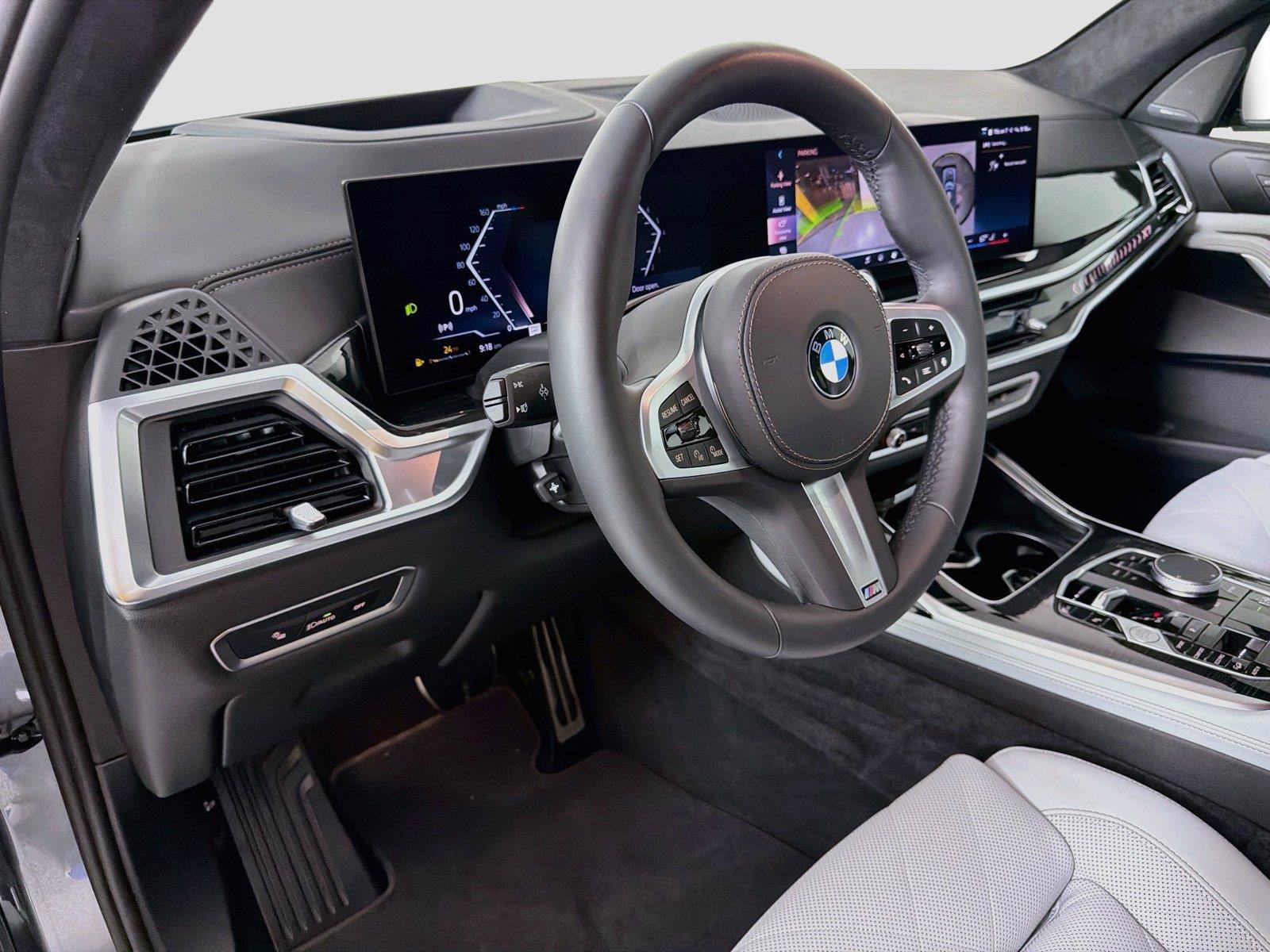 Used 2026 BMW X7 xDrive40i w/ M Sport Package AWD/4WD image 9