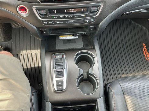 Used 2023 Honda Passport TrailSport image 25
