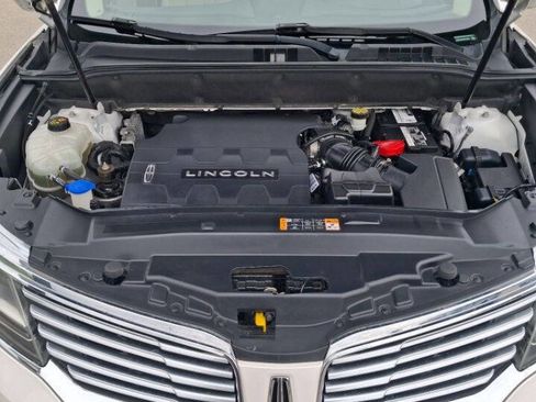 Used 2018 Lincoln MKX Reserve w/ Lincoln MKX Climate Package AWD/4WD image 15