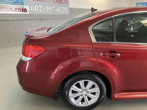 Used 2011 Subaru Legacy 2.5i Premium image 15