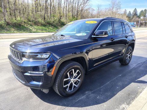 Certified 2024 Jeep Grand Cherokee Limited image 4