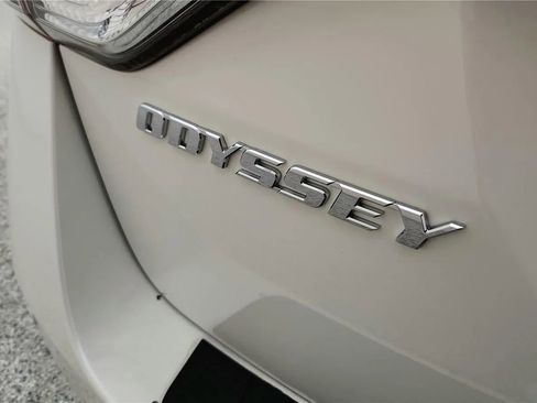 Used 2016 Honda Odyssey Touring image 17