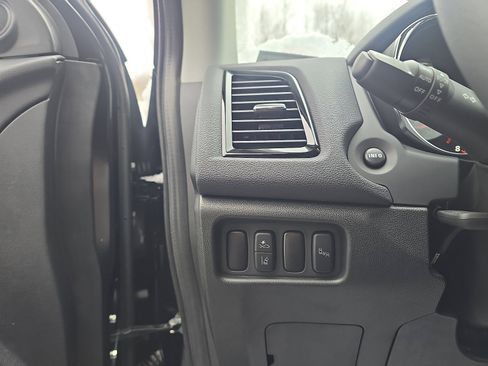 New 2026 Mitsubishi Outlander Sport SE image 14