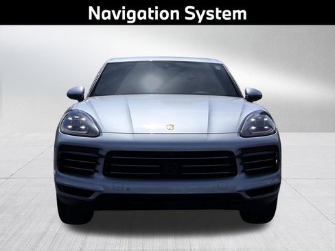Used 2021 Porsche Cayenne image 3