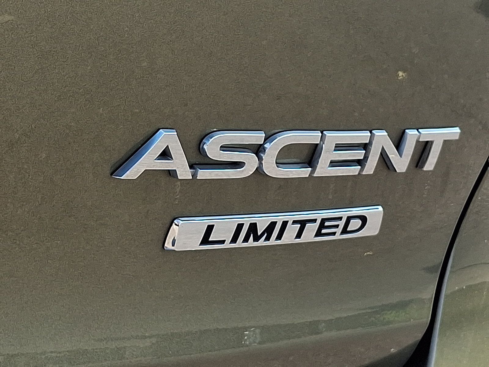 Used 2023 Subaru Ascent Limited w/ Technology Package AWD/4WD image 34