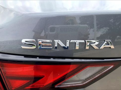 Used 2024 Nissan Sentra SV FWD image 33