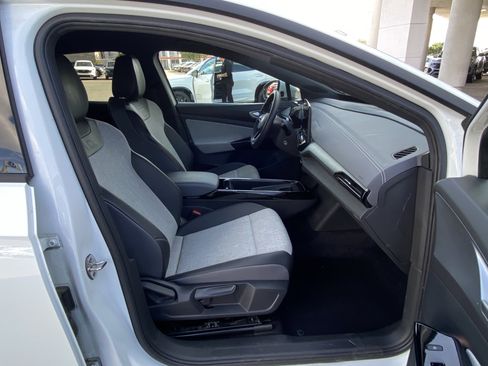 Used 2023 Volkswagen ID.4 Pro RWD image 31