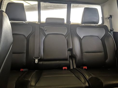 Used 2019 RAM 1500 Laramie image 30