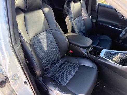 Used 2022 Toyota RAV4 XSE image 11