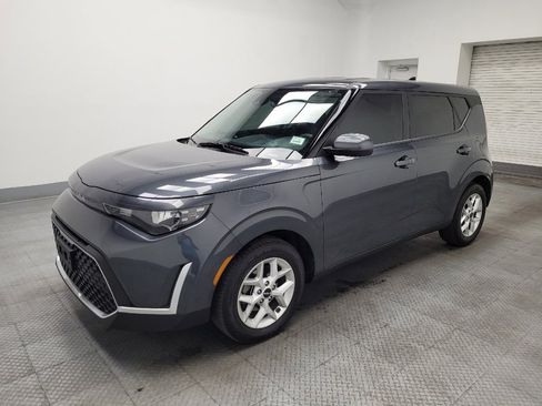 Used 2024 Kia Soul S image 2