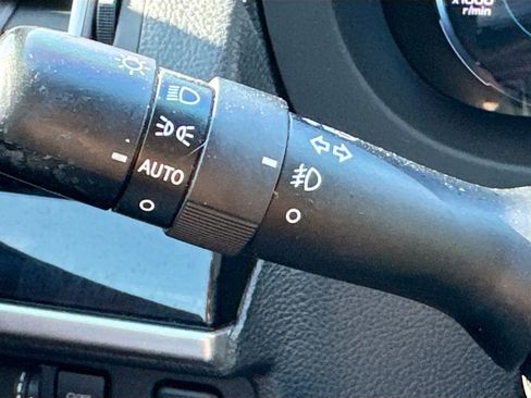 Used 2017 Subaru Forester 2.5i Touring image 14