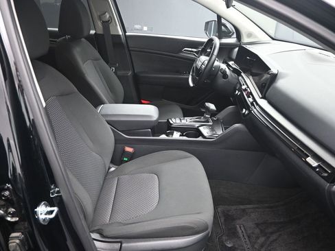 Certified 2026 Kia Sportage LX w/ LX Convenience Package image 37