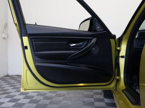 Used 2018 BMW M3 RWD image 16