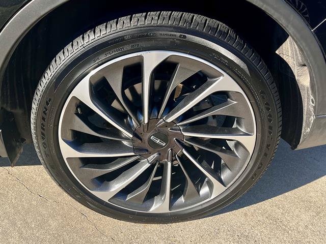 Used 2025 Lincoln Aviator Reserve w/ Luxury Package RWD image 10