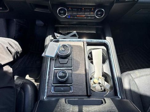 Used 2019 Ford Expedition Max Limited AWD/4WD image 9