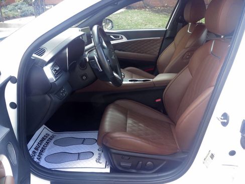 Used 2021 Genesis G70 3.3T w/ Prestige Package image 13